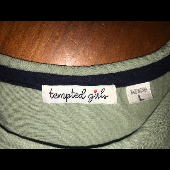 3/$15 🎀Girls stylish top🎀🎀 - Picture 4 of 4